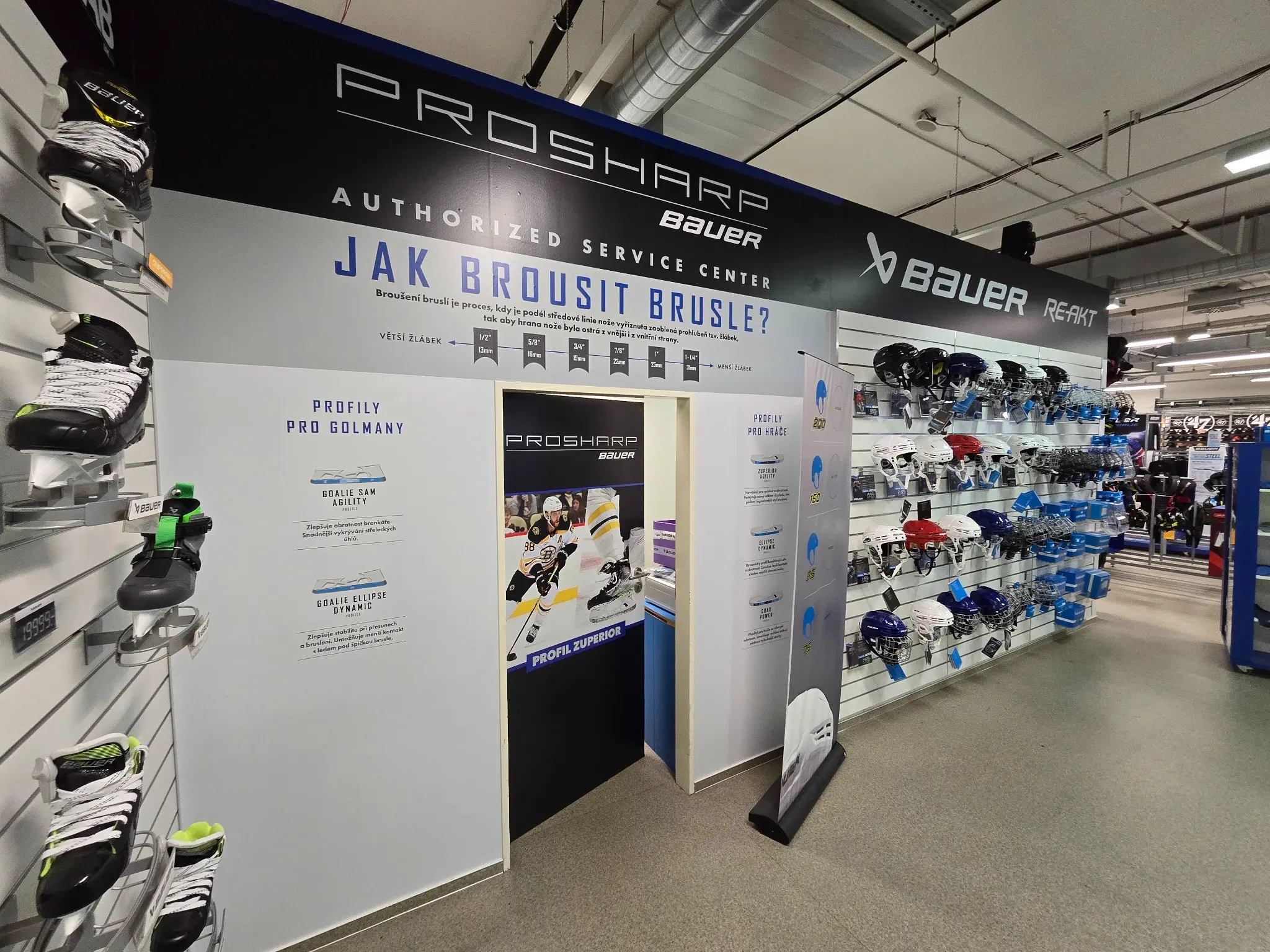 Grafický branding interiéru ProSharp Bauer